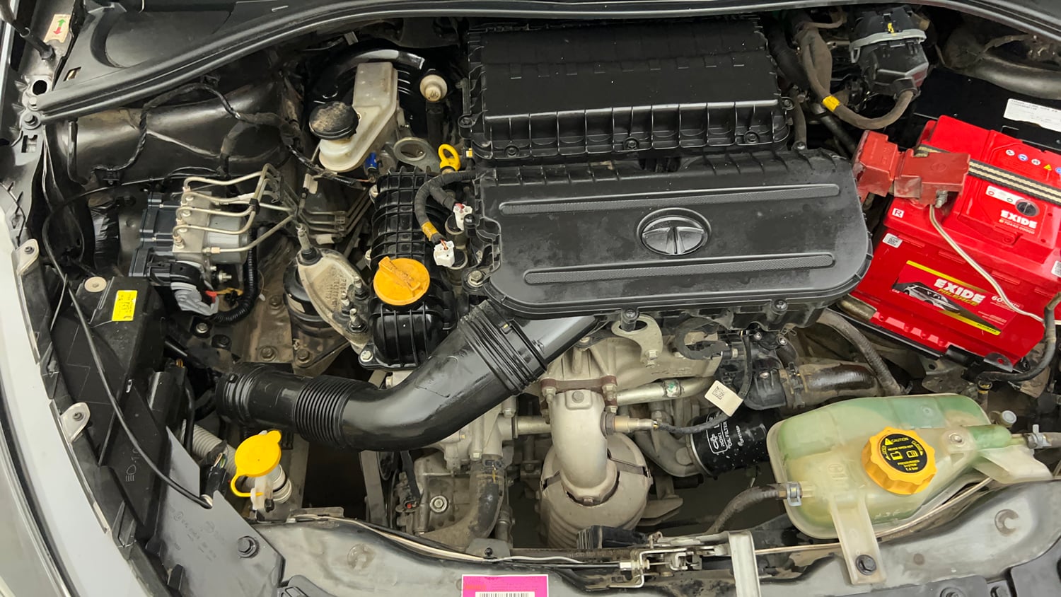 Used 2023 Tata Tiago XM CNG Cng Manual engine ENGINE RIGHT SIDE VIEW