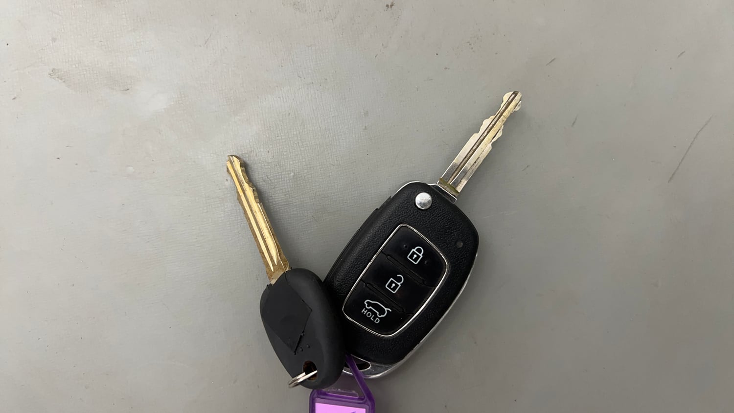 Used 2017 Hyundai Elite i20 Sportz 1.2 Petrol Manual extra CAR KEY VIEW