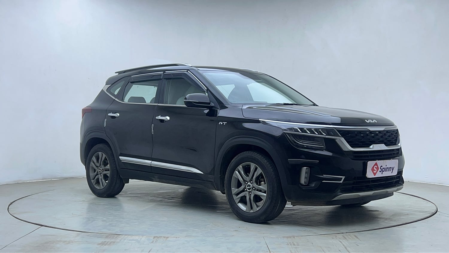 Used 2023 kia Seltos HTX 1.5 IVT Petrol Automatic exterior RIGHT FRONT CORNER VIEW