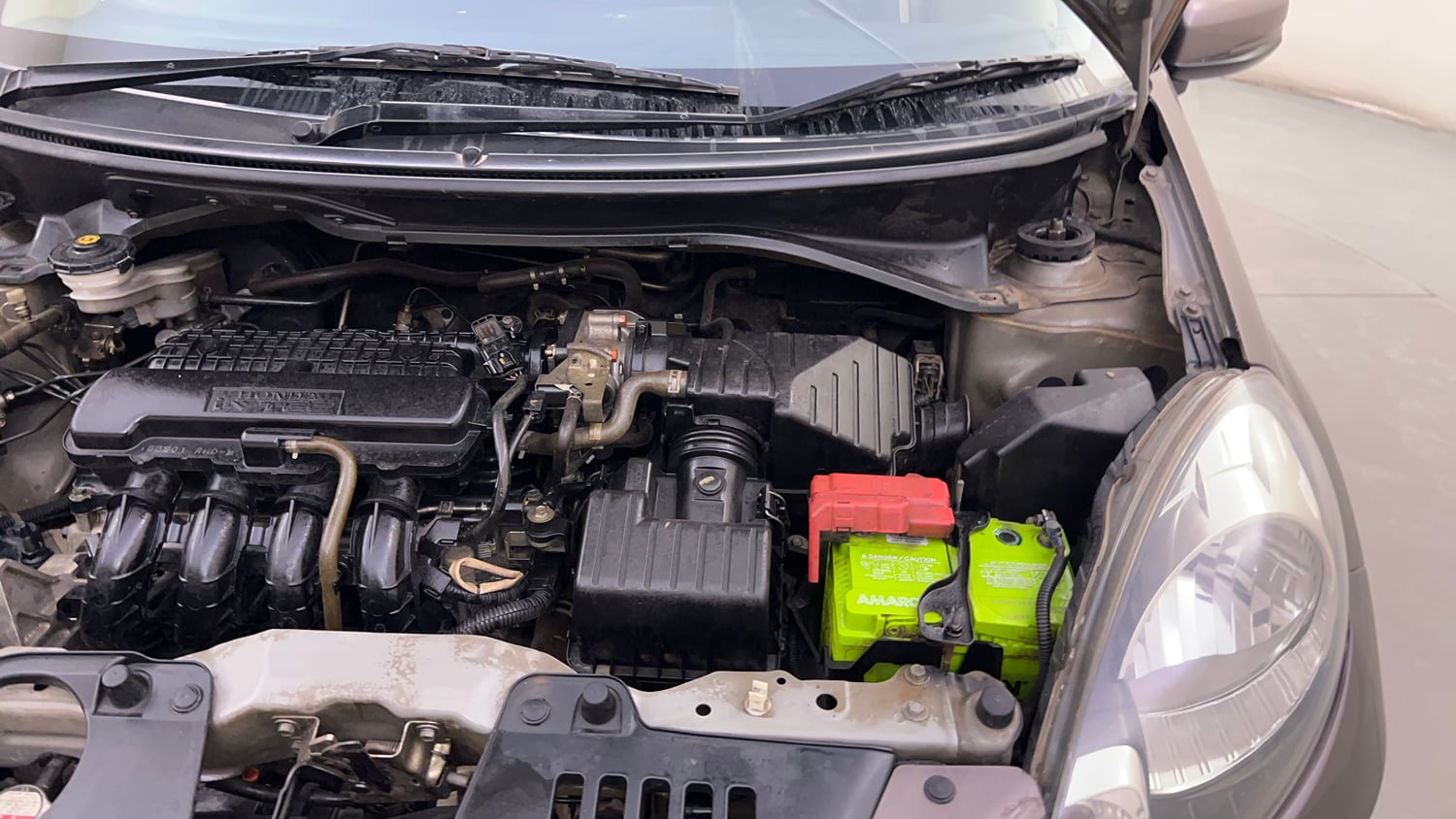 Used 2016 Honda Amaze 1.2 S i-VTEC Petrol Manual engine ENGINE LEFT SIDE HINGE & APRON VIEW