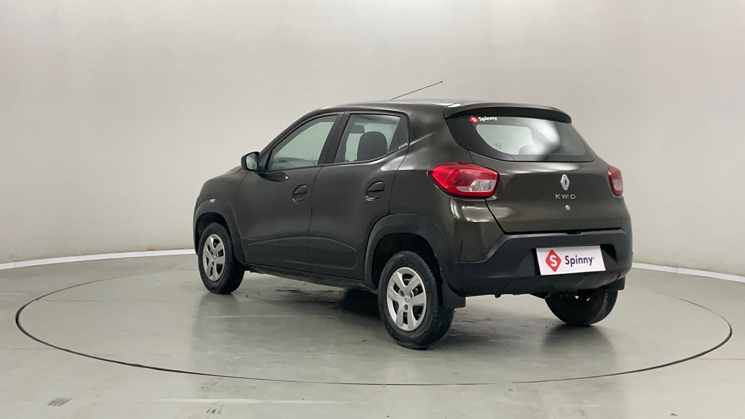 Used 2017 Renault Kwid RXT Petrol Manual exterior LEFT REAR CORNER VIEW