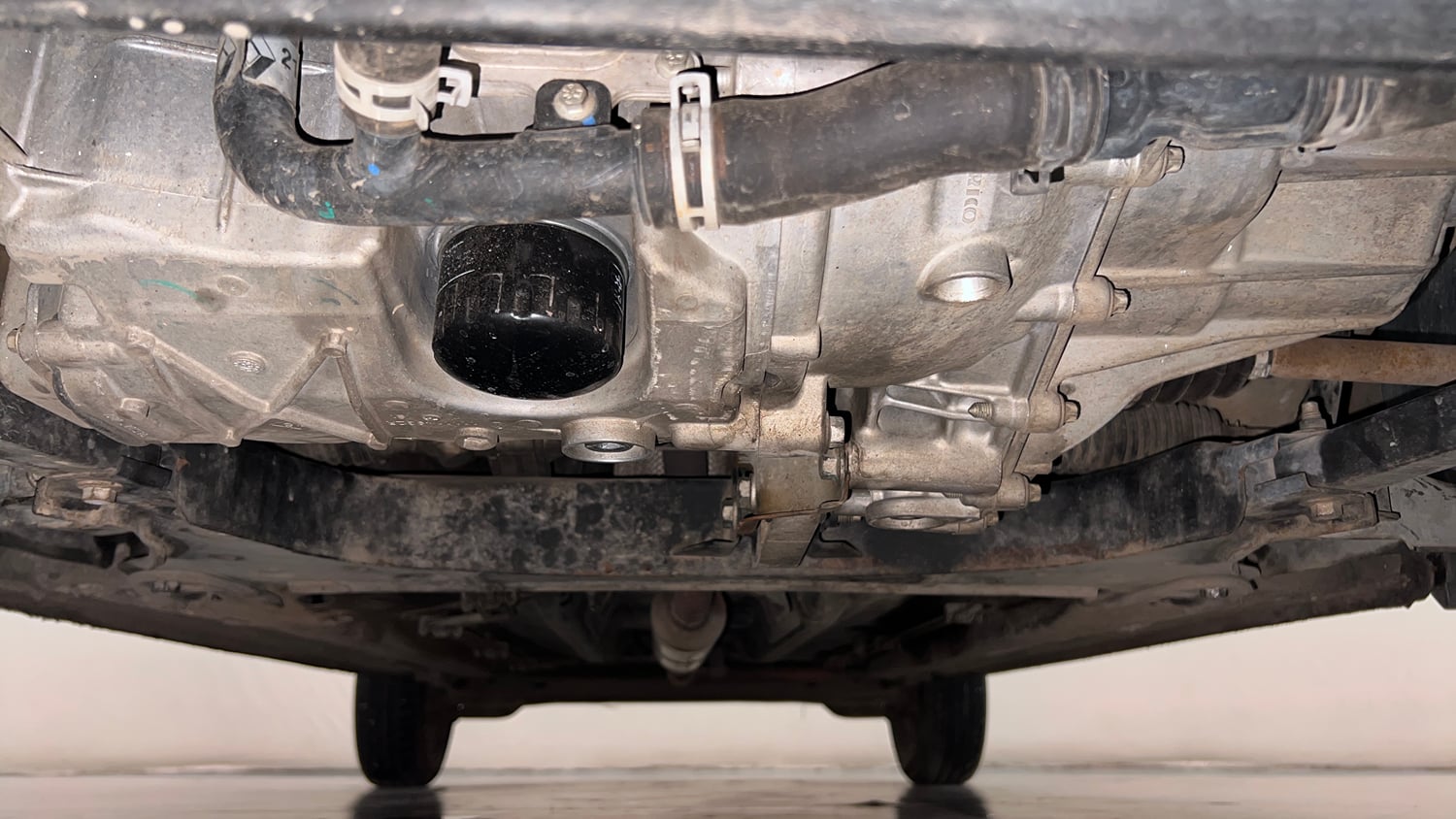 Used 2020 Renault Triber RXZ EASY-R AMT Petrol Automatic extra FRONT LEFT UNDERBODY VIEW