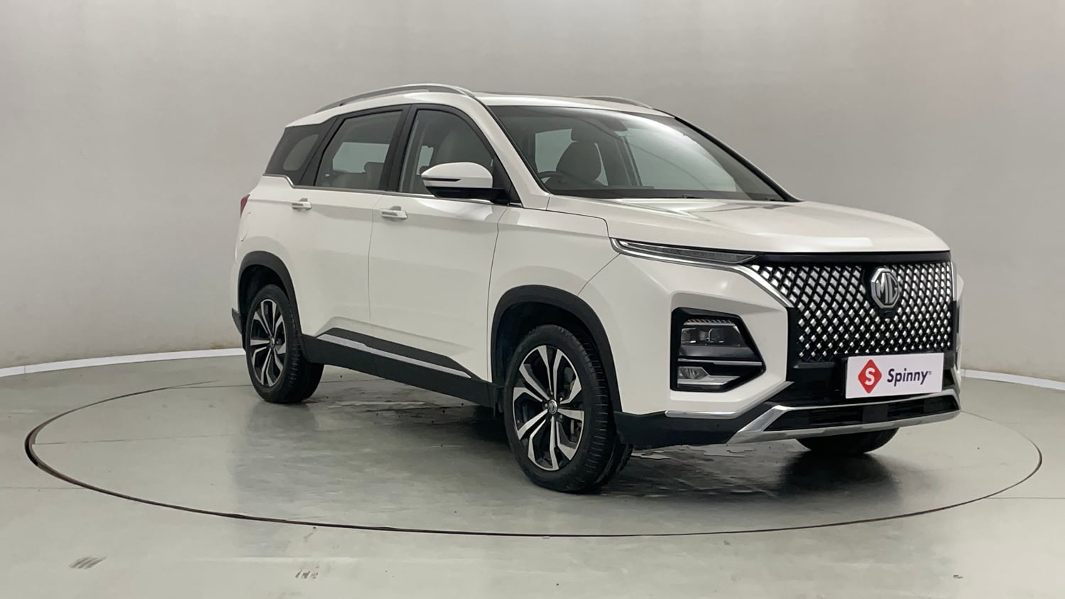 Used 2024 MG Motors Hector Sharp Pro 1.5 Turbo CVT Petrol Automatic exterior RIGHT FRONT CORNER VIEW