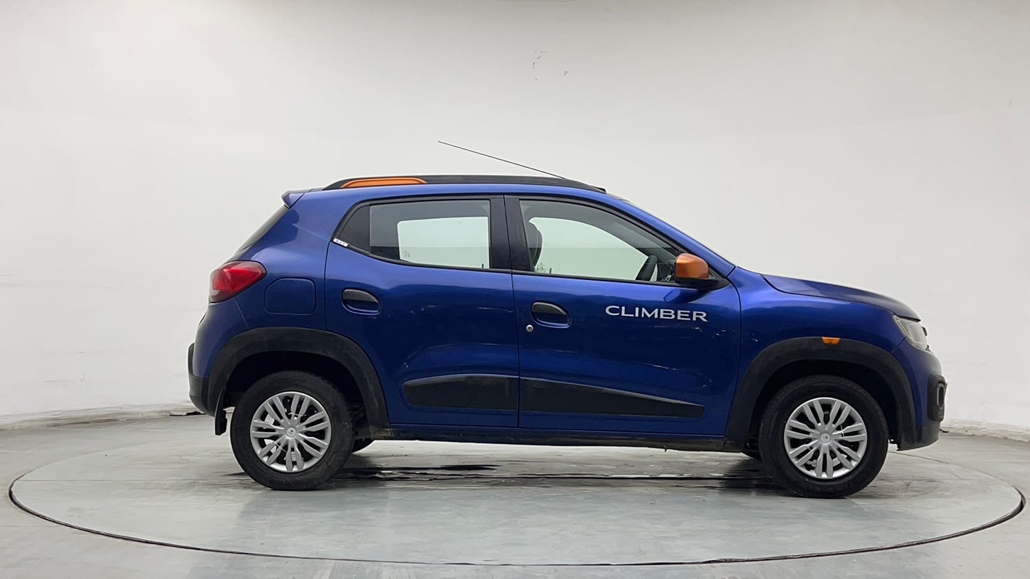 Used 2017 Renault Kwid CLIMBER 1.0 AMT Petrol Automatic exterior RIGHT SIDE VIEW