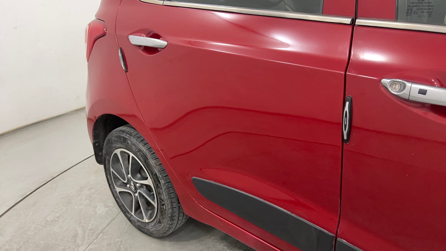 Used 2018 Hyundai Grand i10 Asta 1.2 Kappa VTVT Petrol Manual dents MINOR SCRATCH