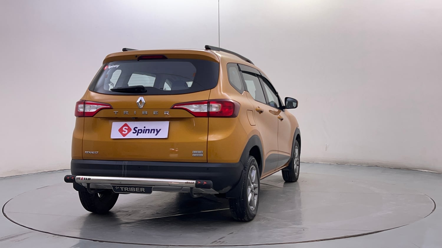 Used 2020 Renault Triber RXZ EASY-R AMT Petrol Automatic exterior RIGHT REAR CORNER VIEW