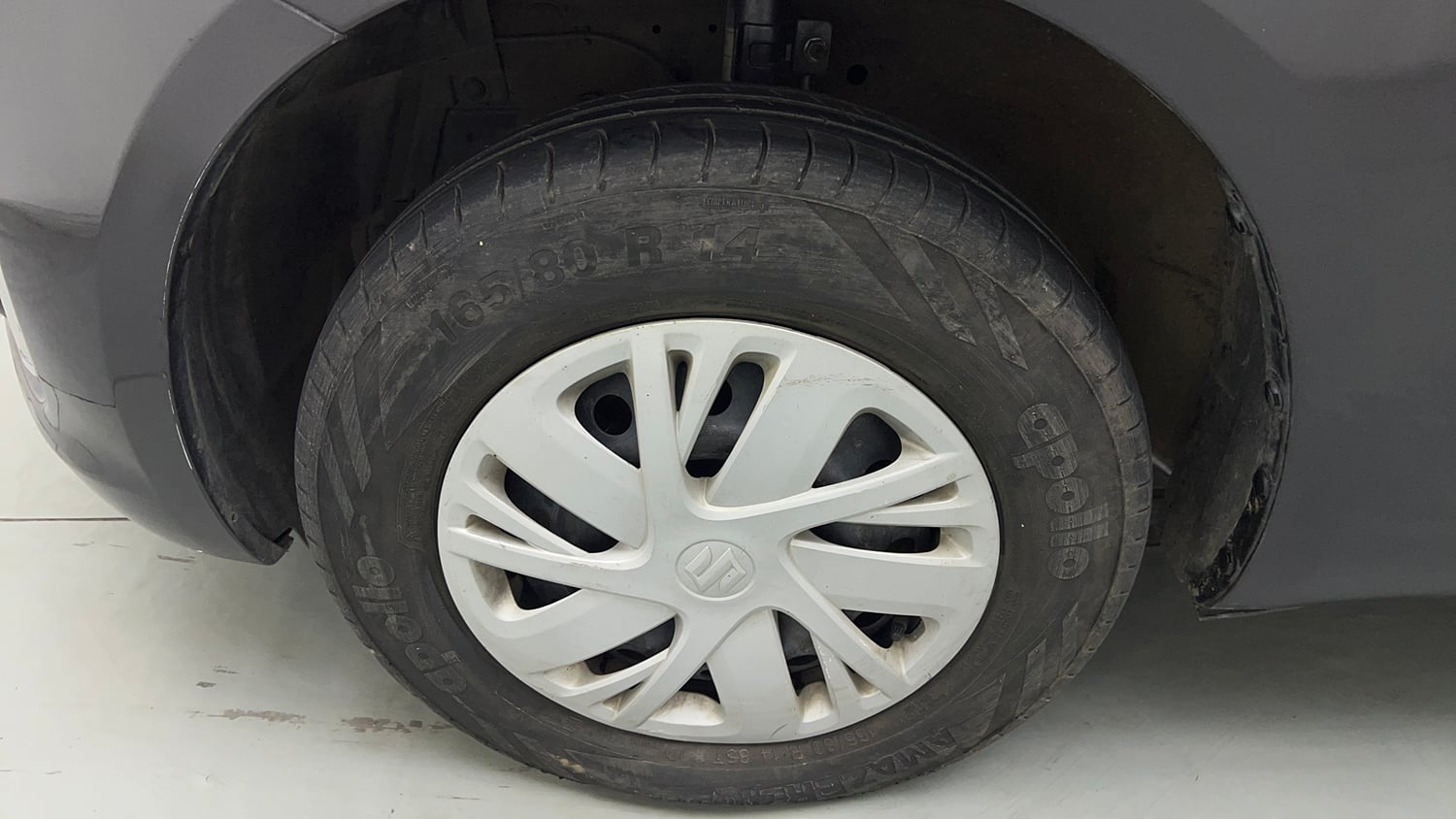 Used 2016 Maruti Suzuki Swift VXI (O) Petrol Manual tyres LEFT FRONT TYRE RIM VIEW
