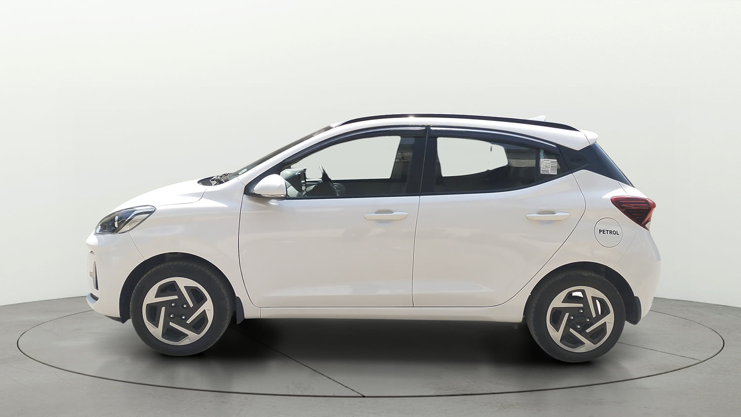 Used 2026 Hyundai Grand i10 Nios Sportz 1.2 Kappa AMT Petrol Automatic exterior LEFT SIDE VIEW