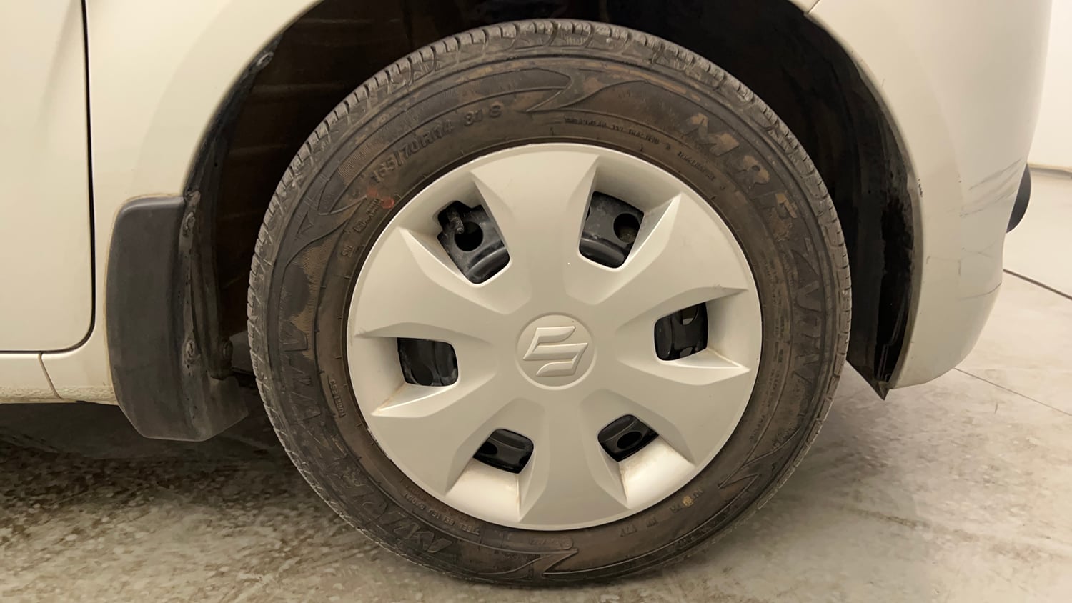 Used 2021 Maruti Suzuki Wagon R 1.0 VXi 1.0 AMT Petrol Automatic tyres RIGHT FRONT TYRE RIM VIEW