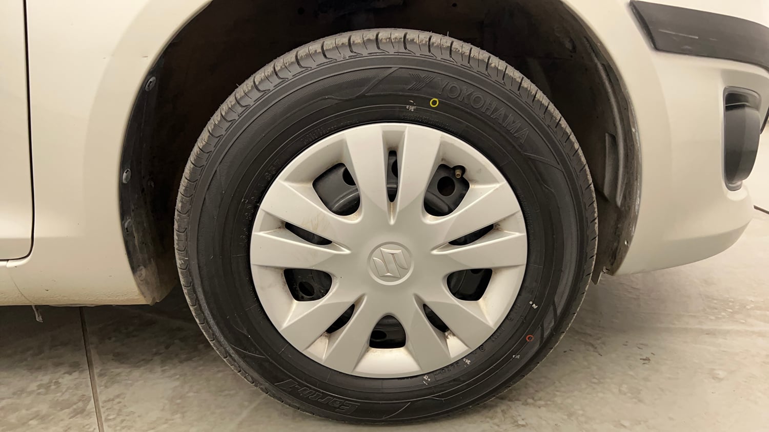 Used 2012 Maruti Suzuki Swift Dzire VXI Petrol Manual tyres RIGHT FRONT TYRE RIM VIEW