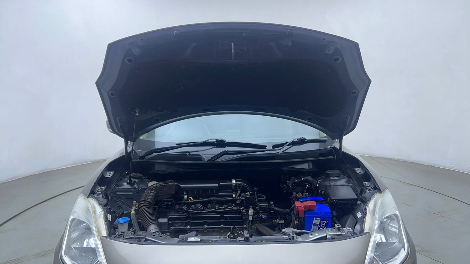 Used 2018 Maruti Suzuki Dzire ZXi Petrol Manual engine ENGINE & BONNET OPEN FRONT VIEW