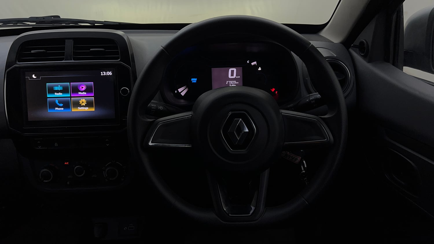 Used 2020 Renault Kwid RXT 1.0 Opt Petrol Manual interior STEERING VIEW