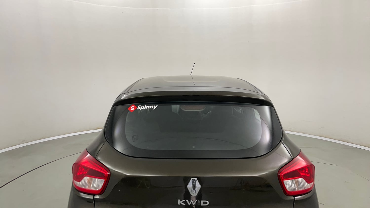 Used 2017 Renault Kwid RXT Petrol Manual exterior BACK WINDSHIELD VIEW