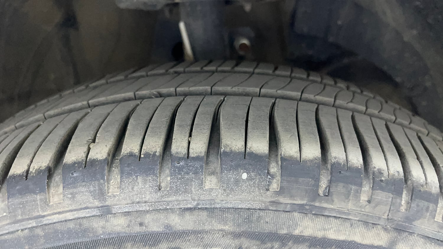 Used 2021 Maruti Suzuki Baleno Delta Petrol Manual tyres RIGHT FRONT TYRE TREAD VIEW