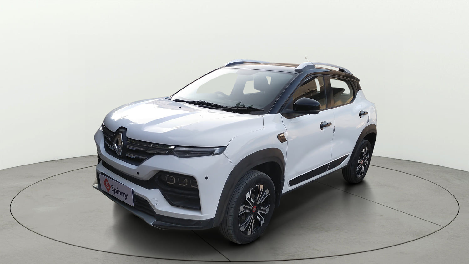 Used 2022 Renault Kiger RXZ Turbo CVT Dual Tone Petrol Automatic exterior LEFT FRONT CORNER VIEW
