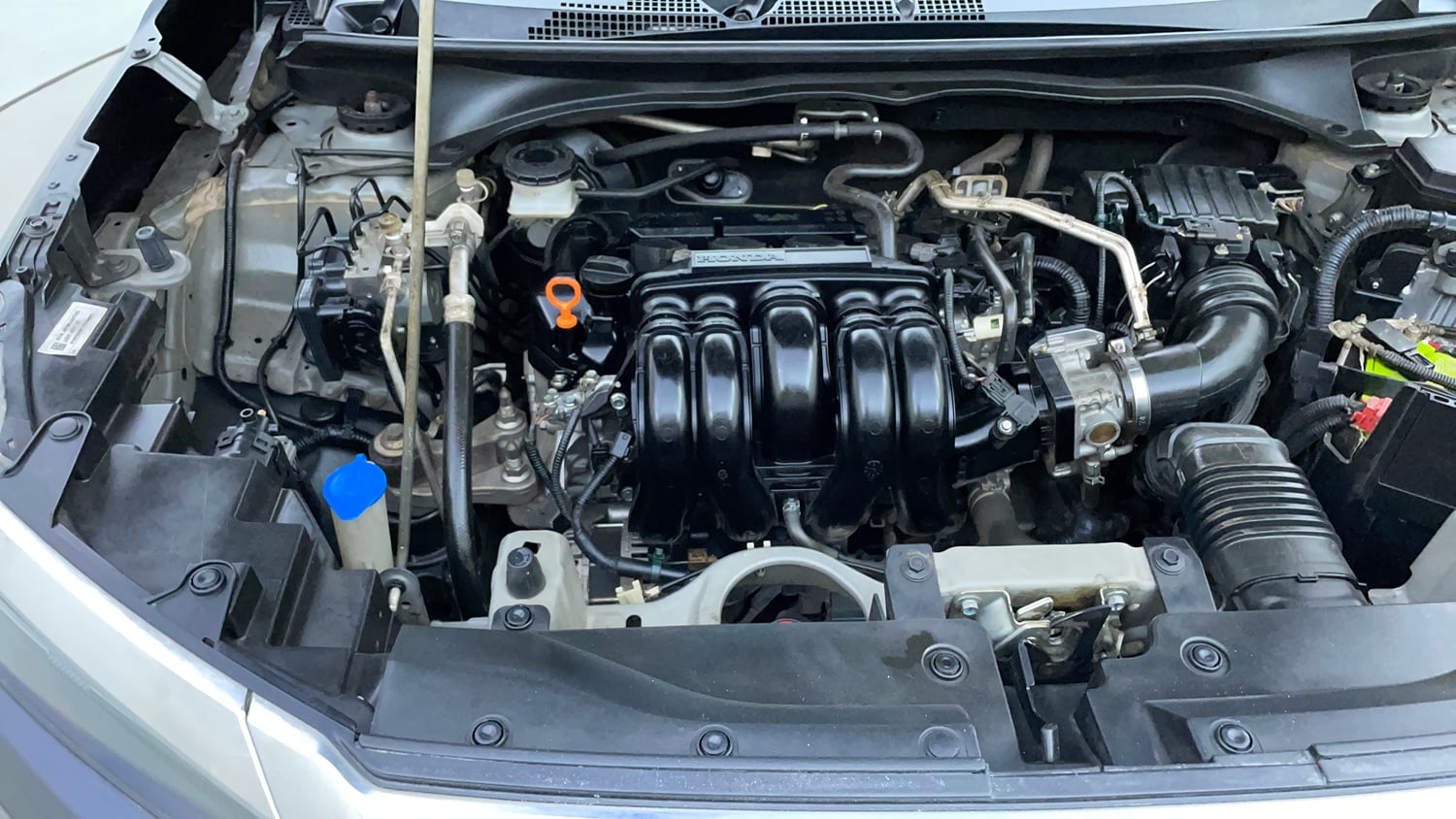 Used 2024 Honda Elevate V MT Petrol Manual engine ENGINE RIGHT SIDE VIEW