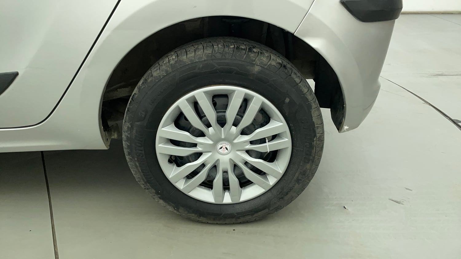 Used 2017 Tata Tiago Revotron XTA Petrol Automatic tyres LEFT REAR TYRE RIM VIEW