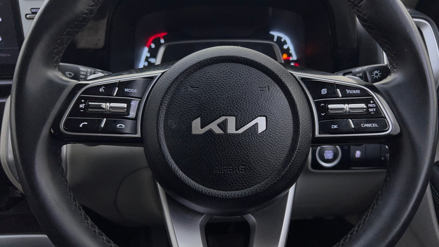 Used 2022 Kia Sonet HTX 1.5 AT Diesel Automatic top_features Airbags