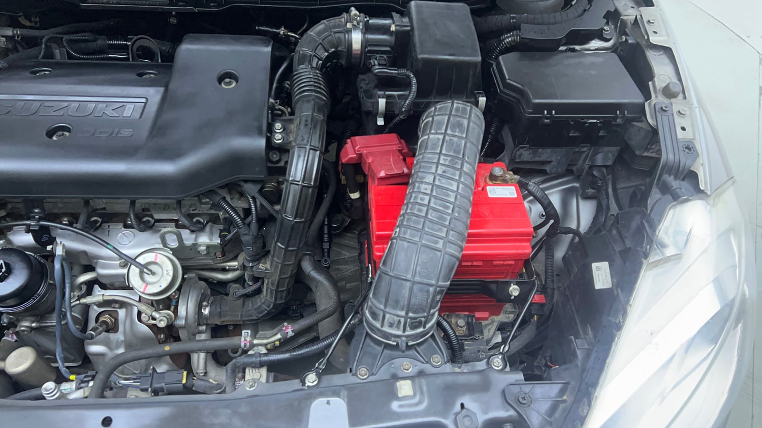 Used 2017 Maruti Suzuki S-Cross Zeta 1.3 Diesel Manual engine ENGINE LEFT SIDE VIEW