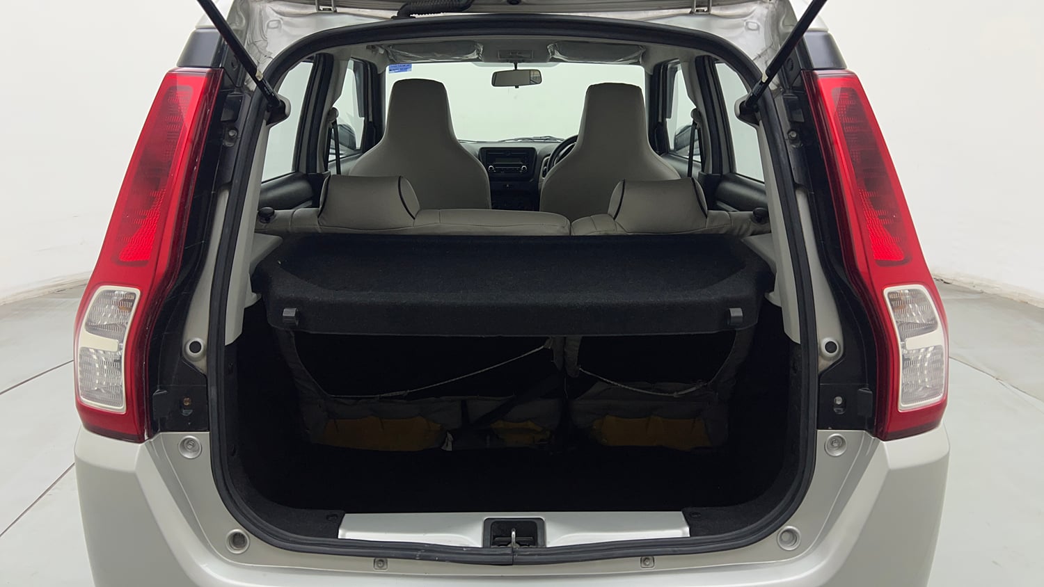 Used 2020 Maruti Suzuki Wagon R VXi 1.2 Petrol Manual interior DICKY INSIDE VIEW
