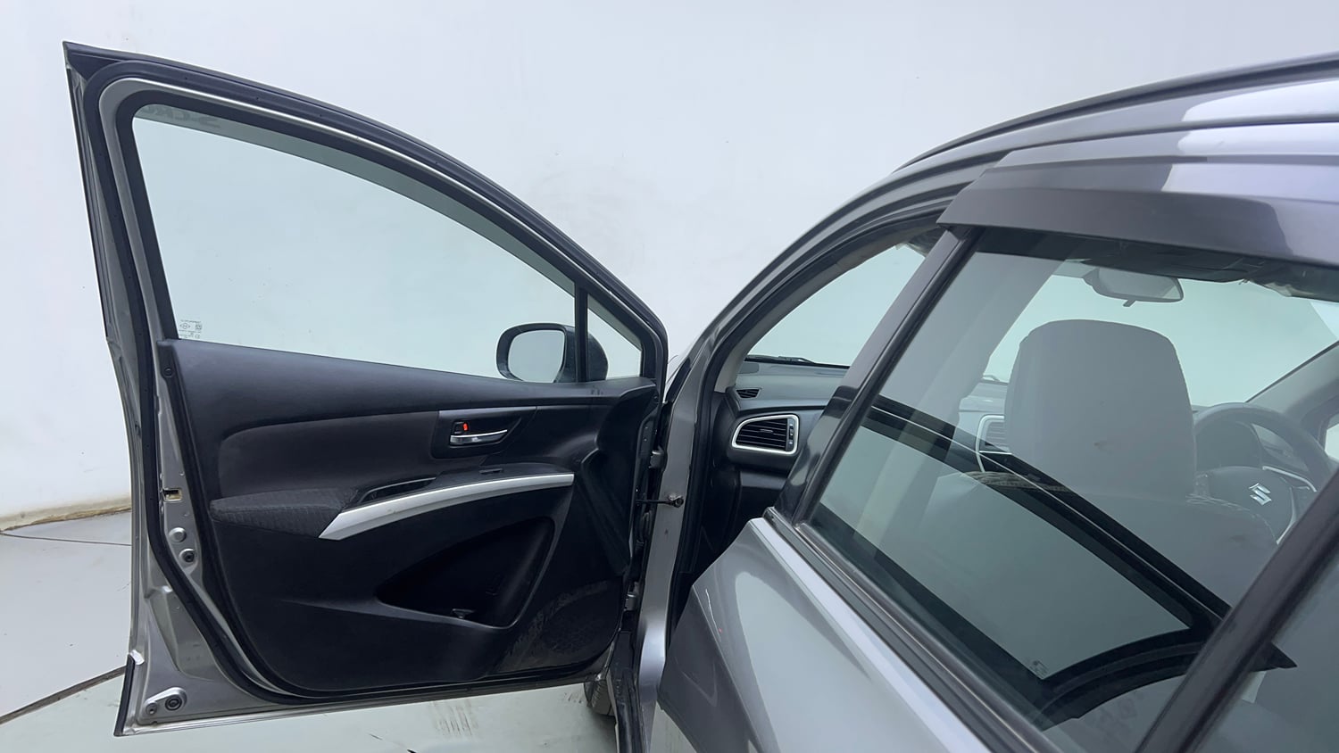 Used 2017 Maruti Suzuki S-Cross Zeta 1.3 Diesel Manual interior LEFT FRONT DOOR OPEN VIEW