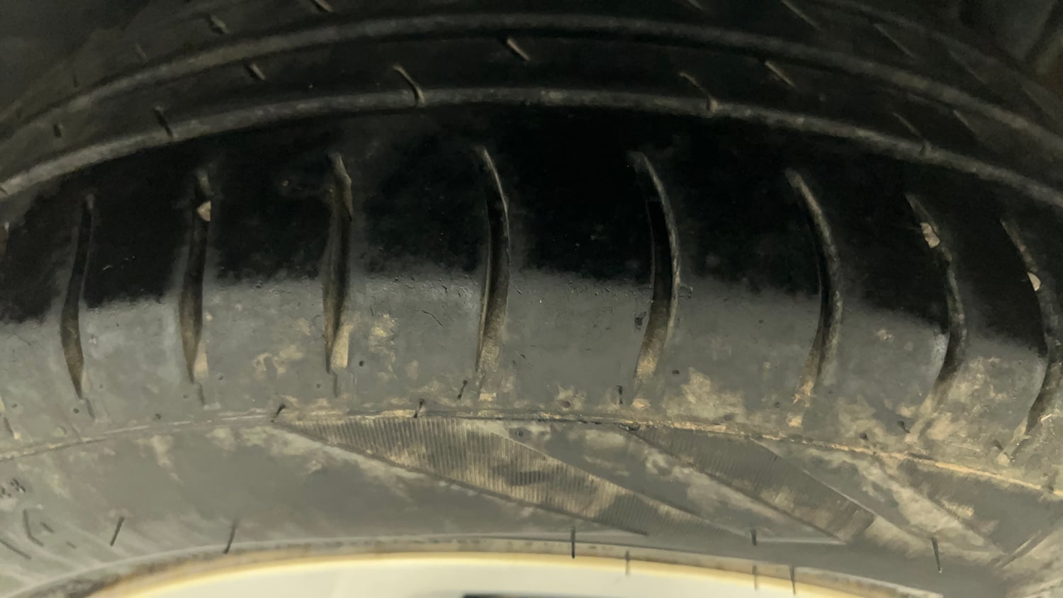 Used 2017 Tata Tiago Revotron XT Petrol Manual tyres LEFT REAR TYRE TREAD VIEW