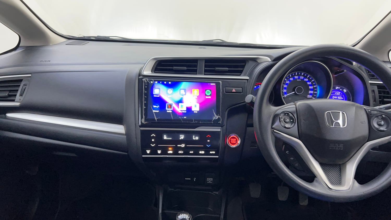 Used 2018 Honda WR-V VX MT Diesel Diesel Manual interior MUSIC SYSTEM & AC CONTROL VIEW