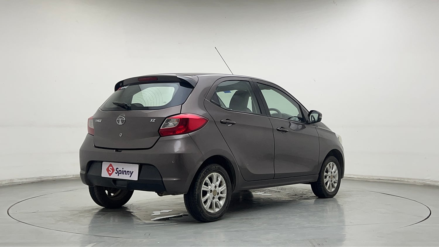 Used 2017 Tata Tiago Revotron XZ Petrol Manual exterior RIGHT REAR CORNER VIEW