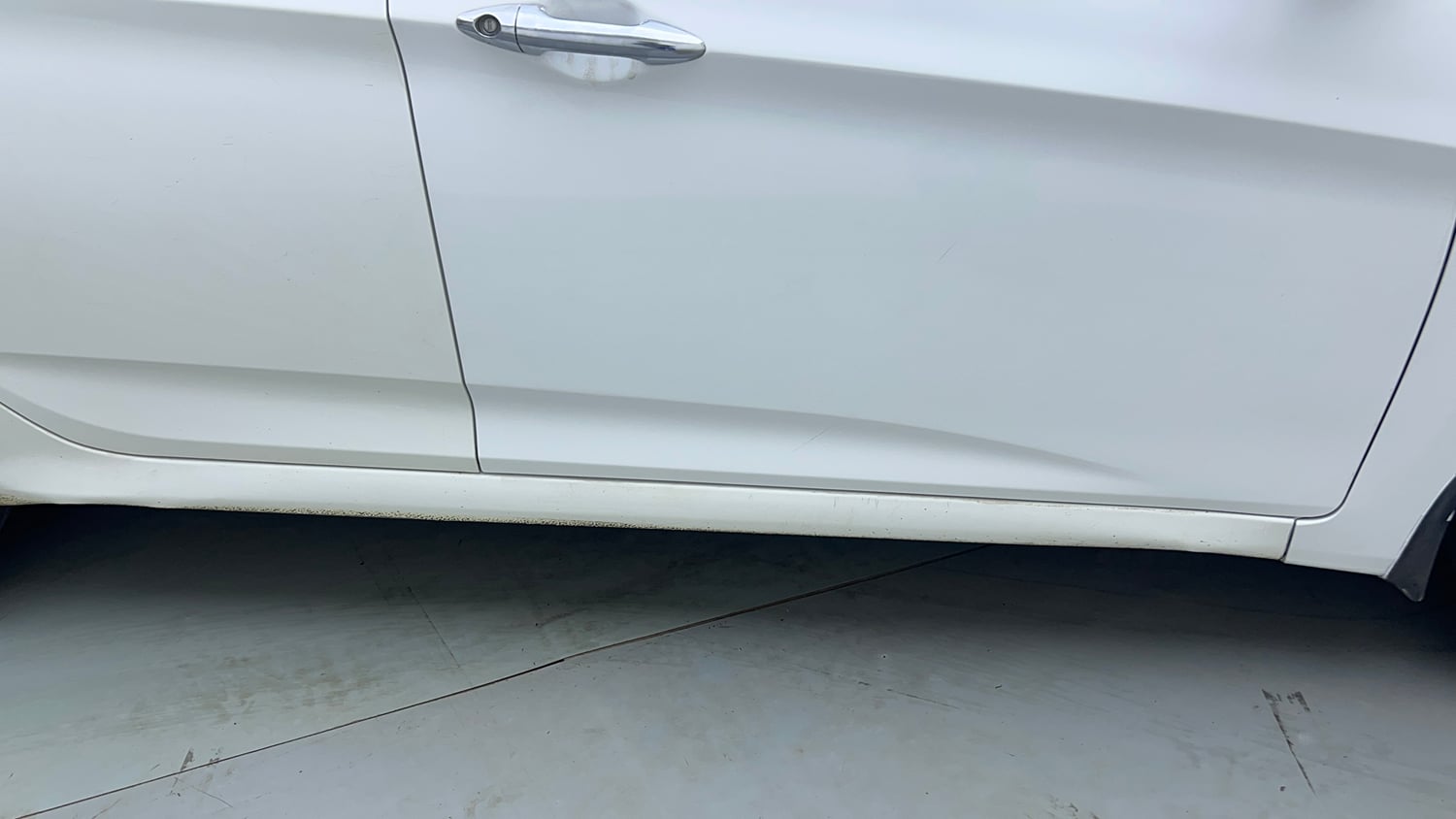Used 2016 Hyundai Verna 1.6 VTVT SX AT Petrol Automatic dents MINOR DENT