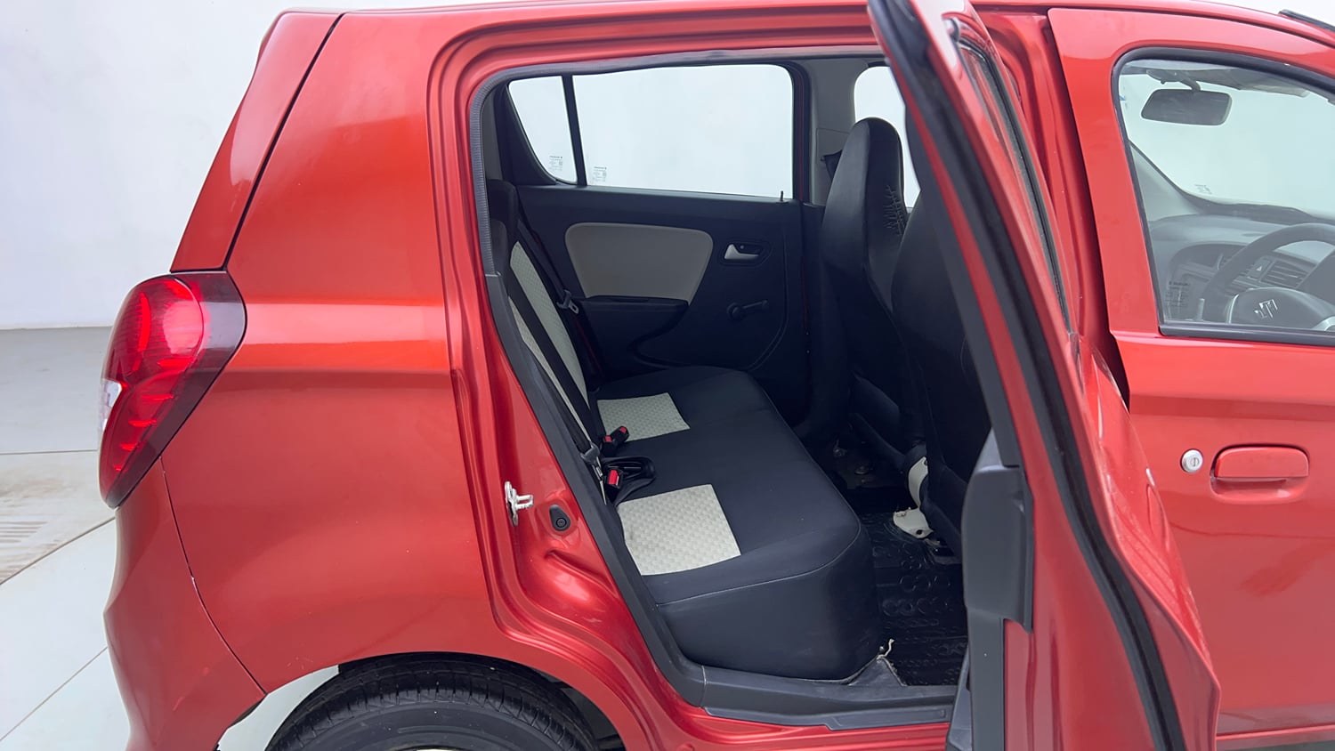 Used 2023 Maruti Suzuki Alto 800 LXi (O) Petrol Manual interior RIGHT SIDE REAR DOOR CABIN VIEW
