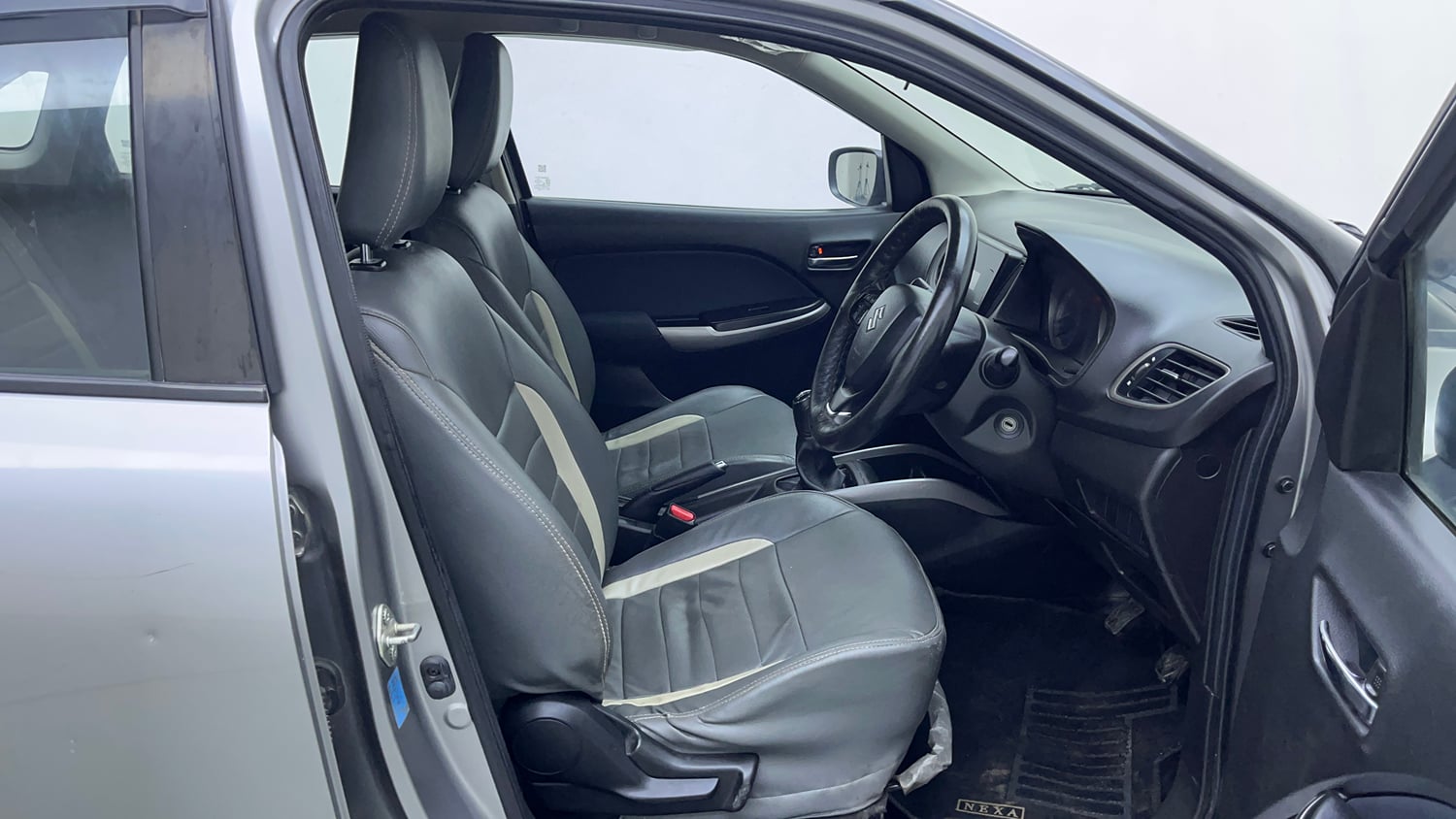 Used 2021 Maruti Suzuki Baleno Delta Petrol Manual interior RIGHT SIDE FRONT DOOR CABIN VIEW