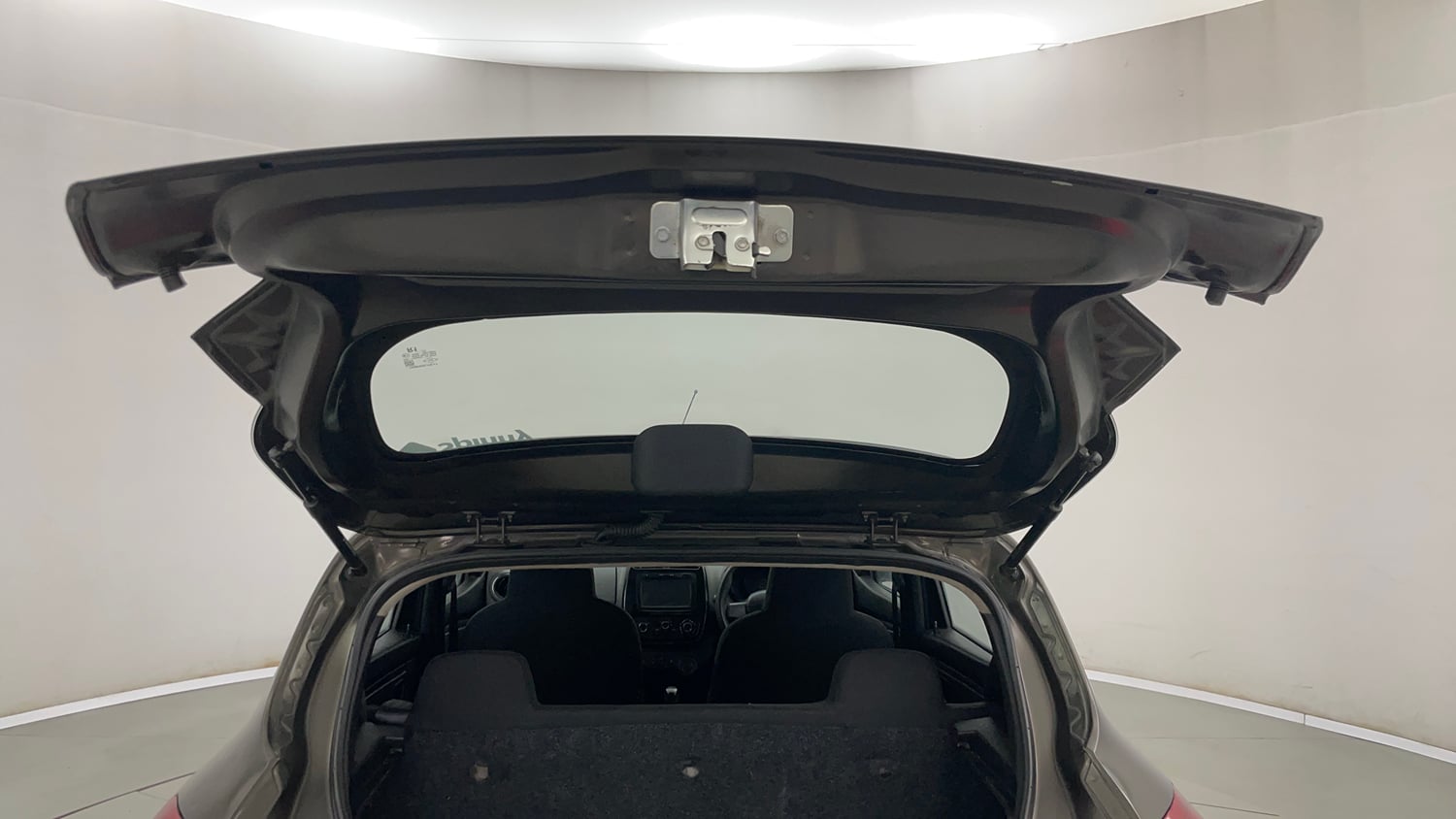 Used 2017 Renault Kwid RXT Petrol Manual interior DICKY DOOR OPEN VIEW