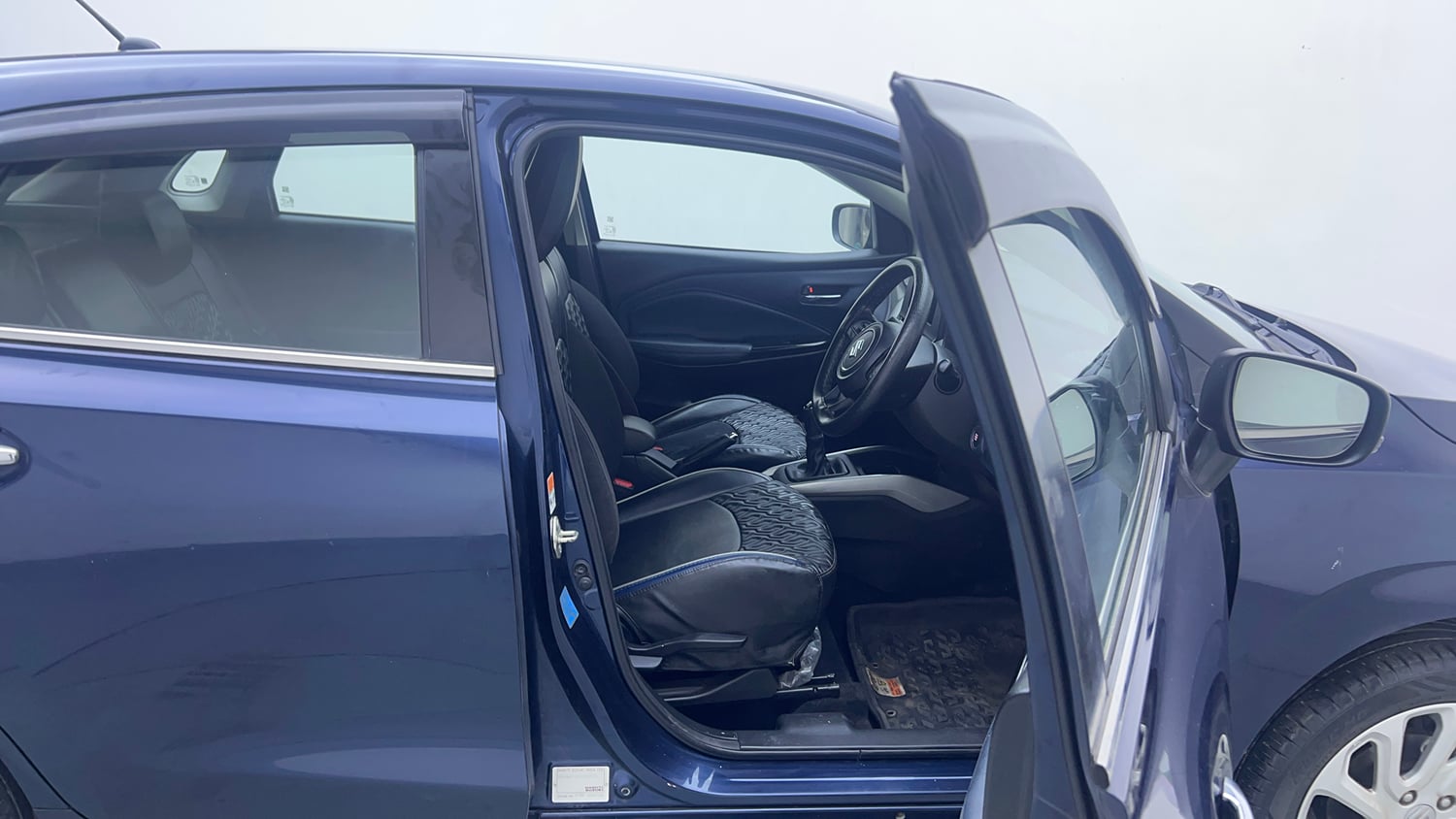Used 2023 Maruti Suzuki Baleno Zeta MT Petrol Manual interior RIGHT SIDE FRONT DOOR CABIN VIEW