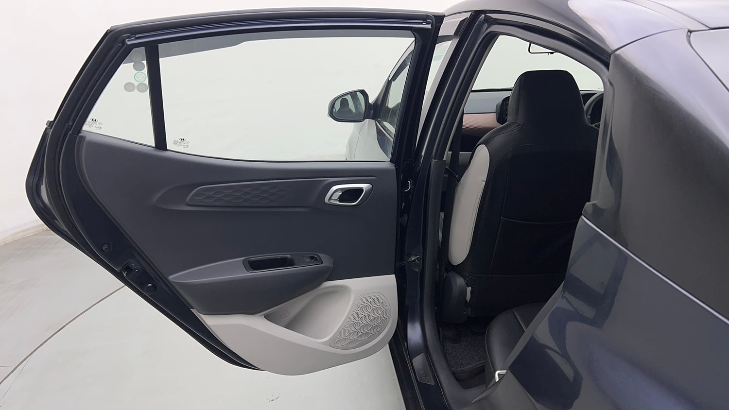 Used 2024 Hyundai Aura SX 1.2 CNG Cng Manual interior LEFT REAR DOOR OPEN VIEW