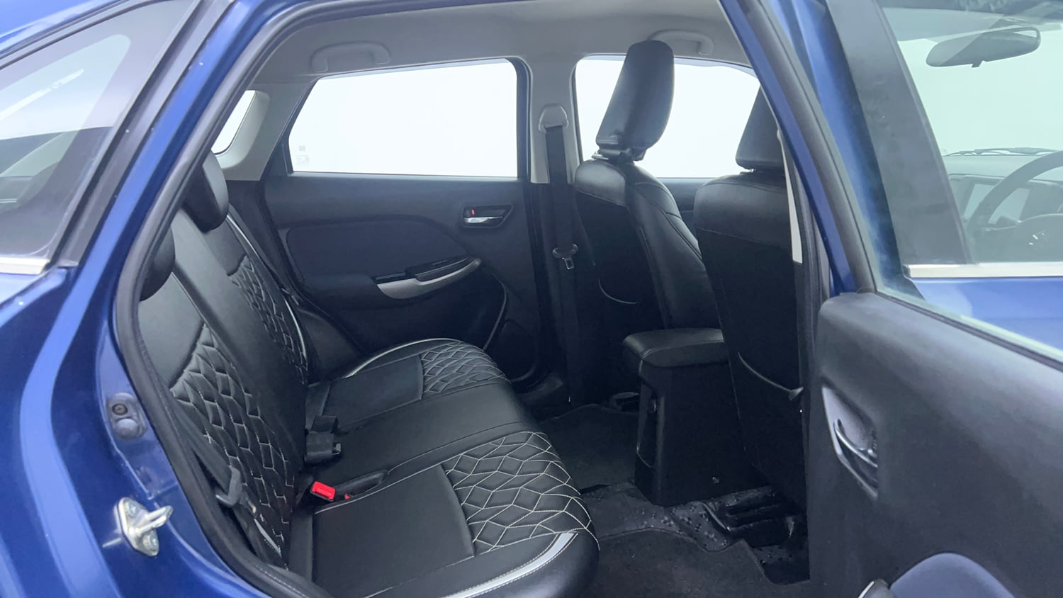 Used 2021 Maruti Suzuki Baleno Delta Petrol Manual interior RIGHT SIDE REAR DOOR CABIN VIEW