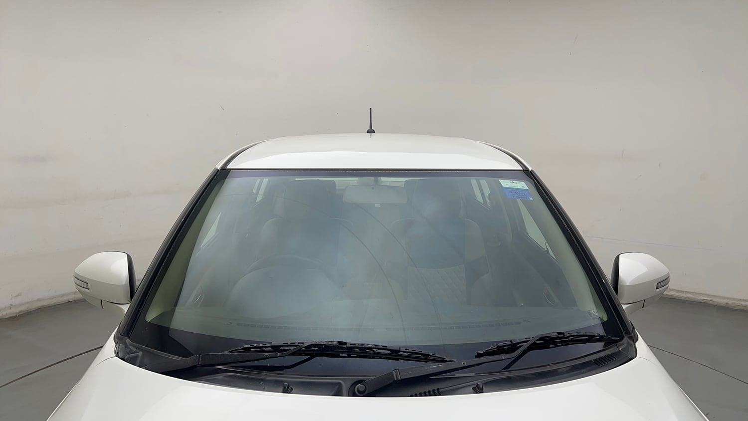 Used 2015 Maruti Suzuki Swift Dzire VXI Petrol Manual exterior FRONT WINDSHIELD VIEW