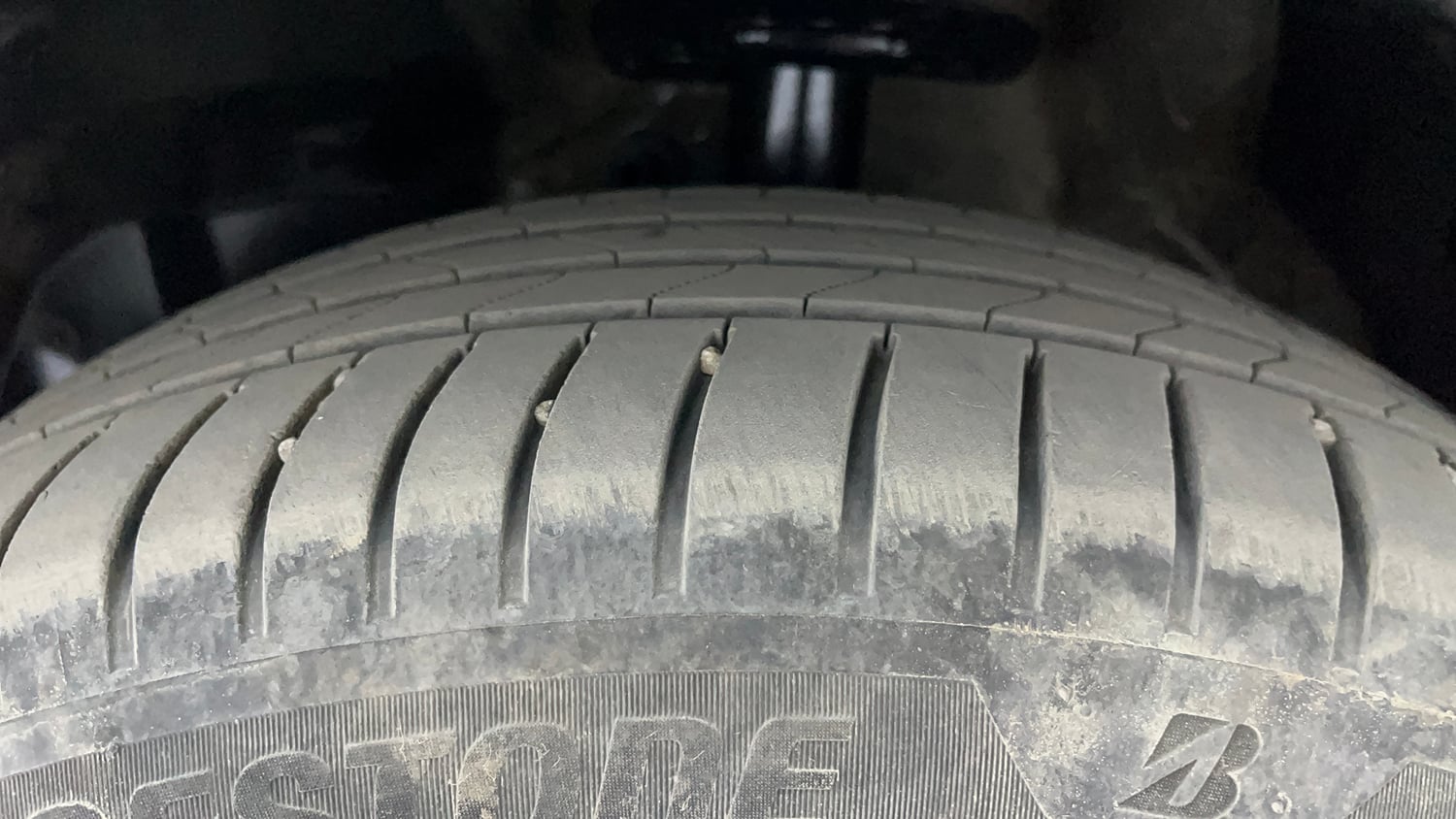 Used 2021 MG Motors Hector Plus Sharp 1.5 Petrol Turbo DCT 6-STR Petrol Automatic tyres LEFT FRONT TYRE TREAD VIEW