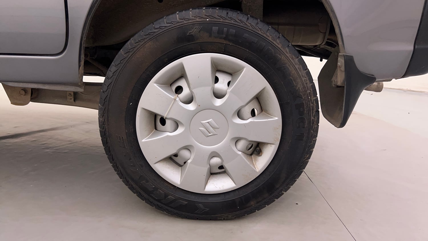 Used 2024 Maruti Suzuki Eeco 5 STR AC Petrol Manual tyres LEFT REAR TYRE RIM VIEW