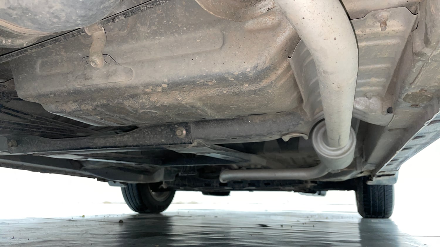 Used 2016 Honda City VX Petrol Manual extra REAR RIGHT UNDERBODY VIEW