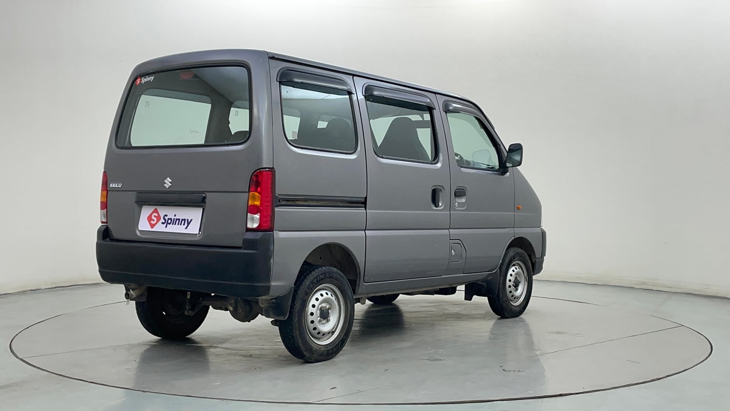 Used 2023 Maruti Suzuki Eeco 5 STR AC Petrol Manual exterior RIGHT REAR CORNER VIEW