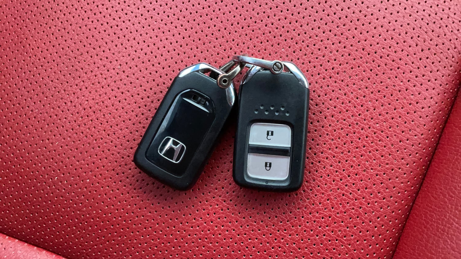 Used 2024 Honda Elevate V MT Petrol Manual extra CAR KEY VIEW