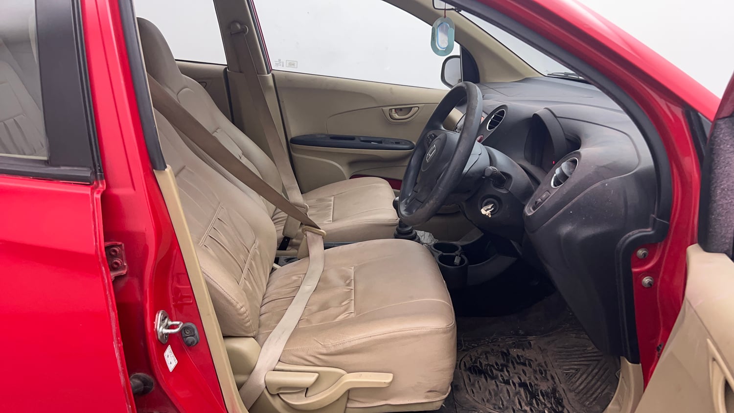 Used 2014 Honda Brio S MT Petrol Manual interior RIGHT SIDE FRONT DOOR CABIN VIEW