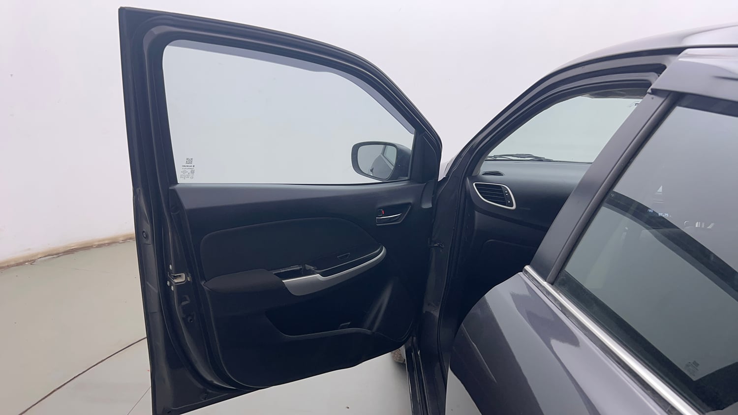 Used 2018 Maruti Suzuki Baleno Delta 1.2 Petrol Manual interior LEFT FRONT DOOR OPEN VIEW