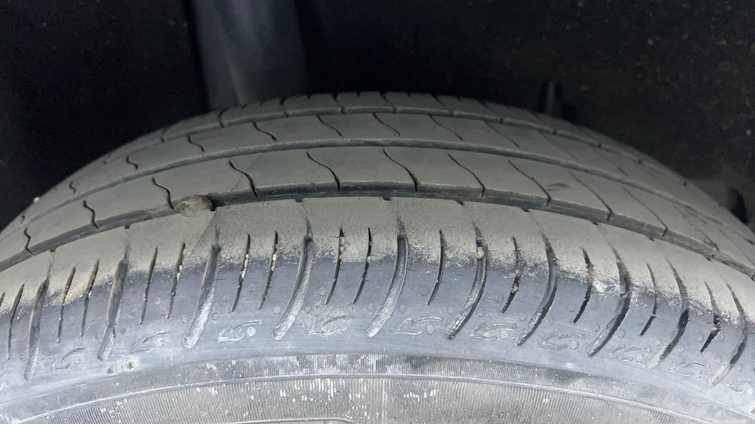 Used 2021 Maruti Suzuki Baleno Delta Petrol Manual tyres RIGHT REAR TYRE TREAD VIEW