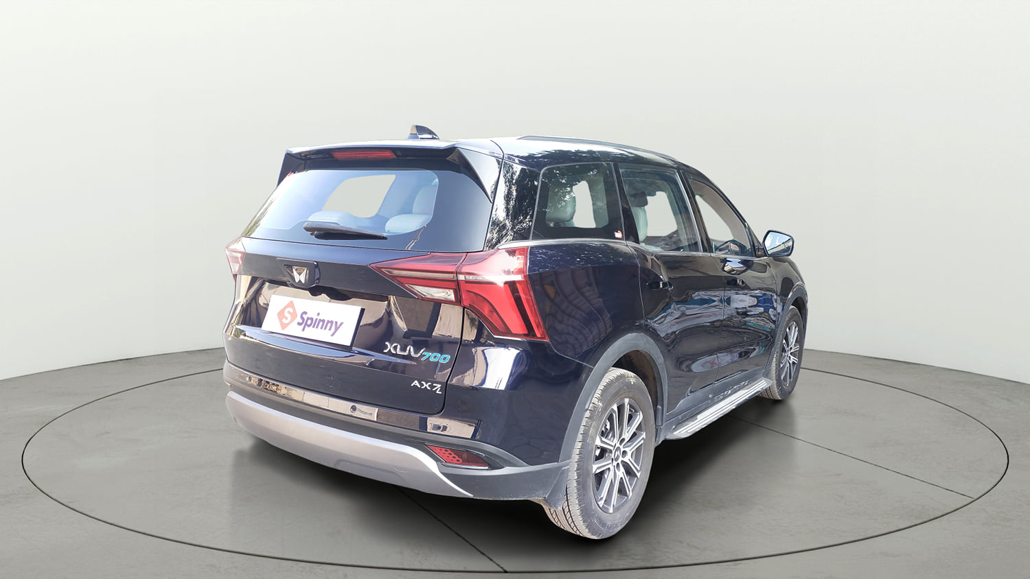 Used 2025 Mahindra XUV700 AX7 Luxury Pack Petrol AT 7 STR Petrol Automatic exterior RIGHT REAR CORNER VIEW