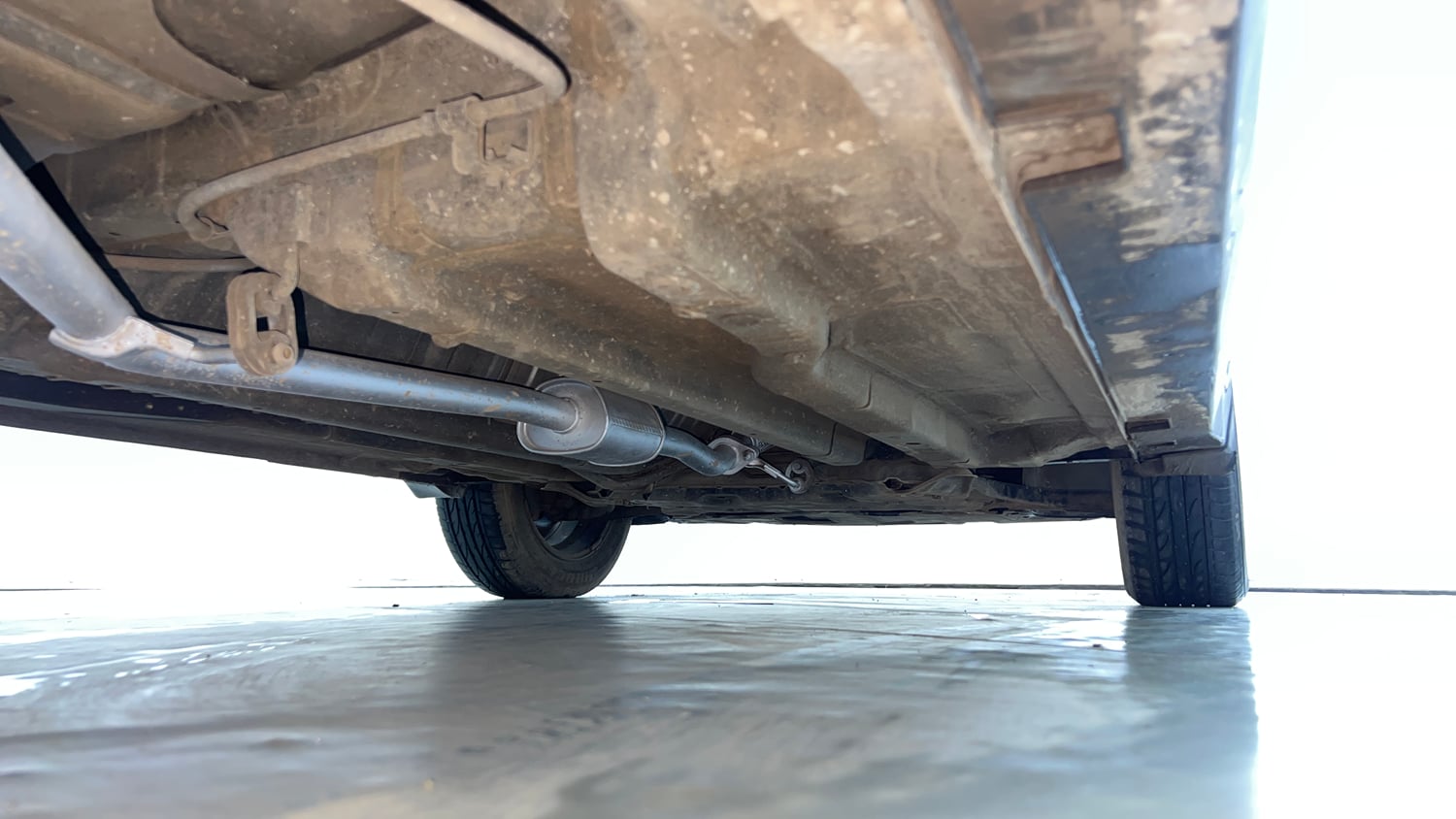Used 2018 Hyundai Creta SX 1.6 AT Petrol Petrol Automatic extra REAR RIGHT UNDERBODY VIEW