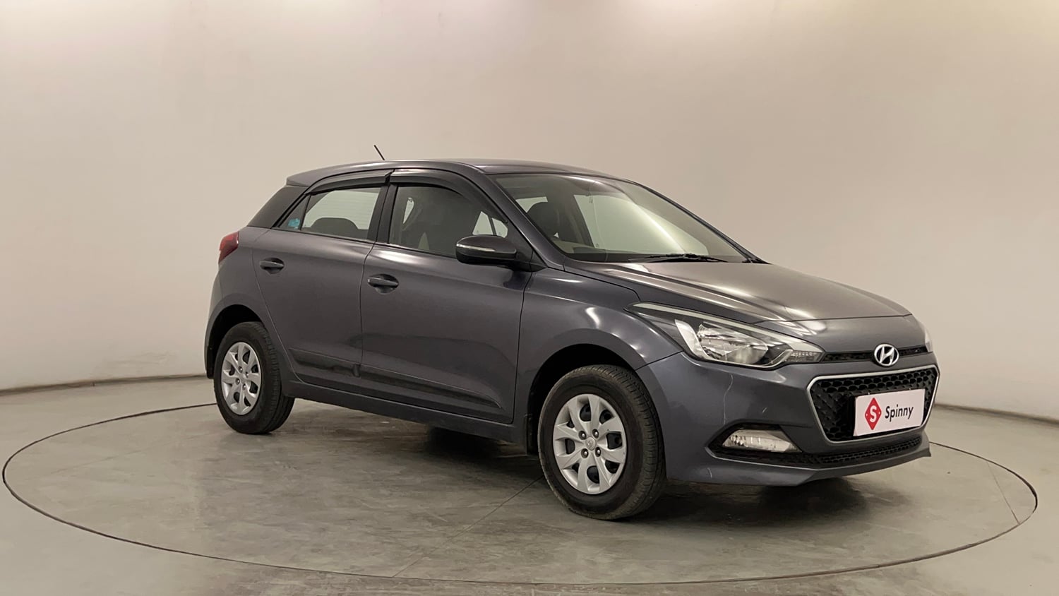 Used 2017 Hyundai Elite i20 Sportz 1.2 Petrol Manual exterior RIGHT FRONT CORNER VIEW