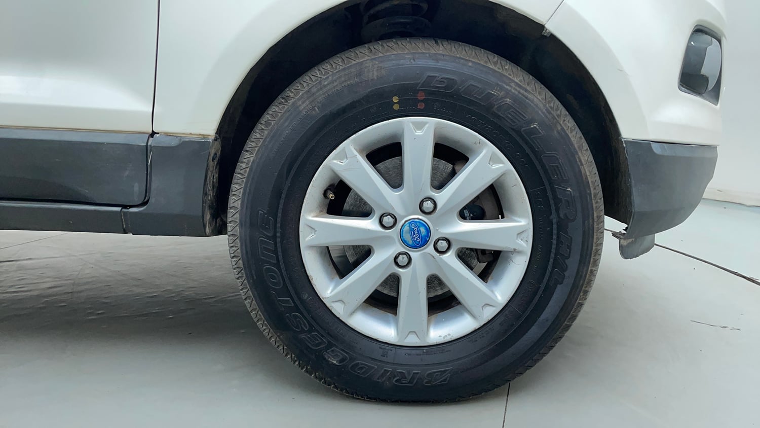 Used 2017 Ford EcoSport Trend+ 1.5L TDCi Diesel Manual tyres RIGHT FRONT TYRE RIM VIEW