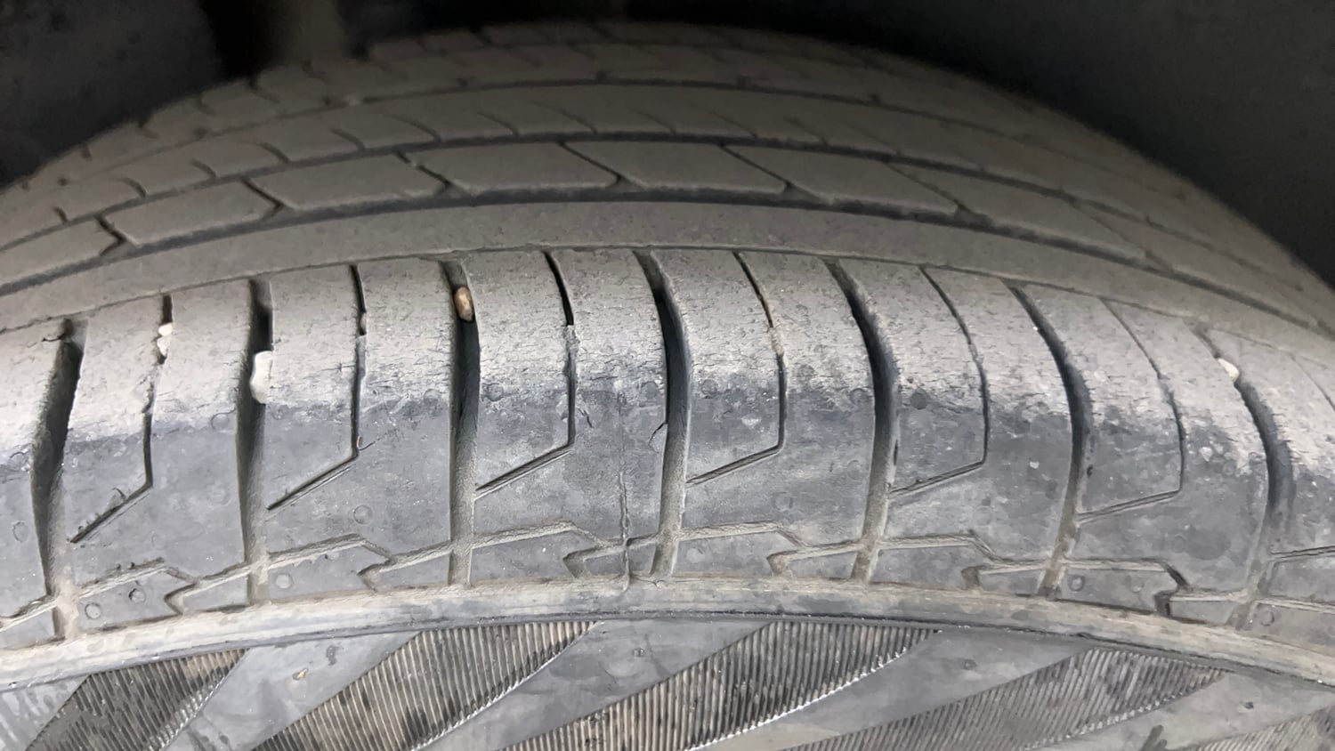 Used 2023 Hyundai Creta SX 1.5 Petrol Executive Petrol Manual tyres RIGHT REAR TYRE TREAD VIEW