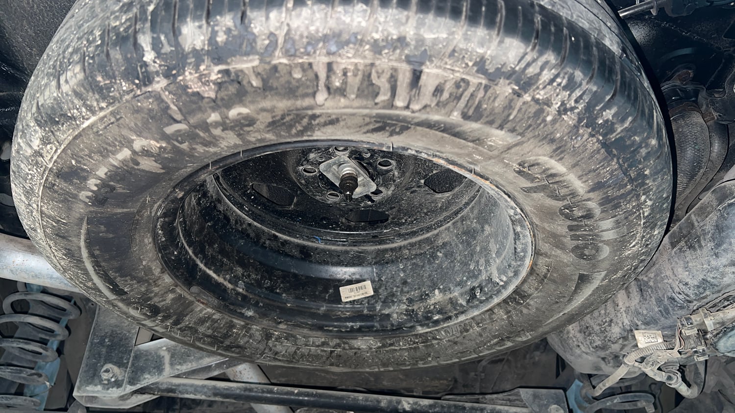 Used 2023 Tata Safari XM Diesel Manual tyres SPARE TYRE VIEW